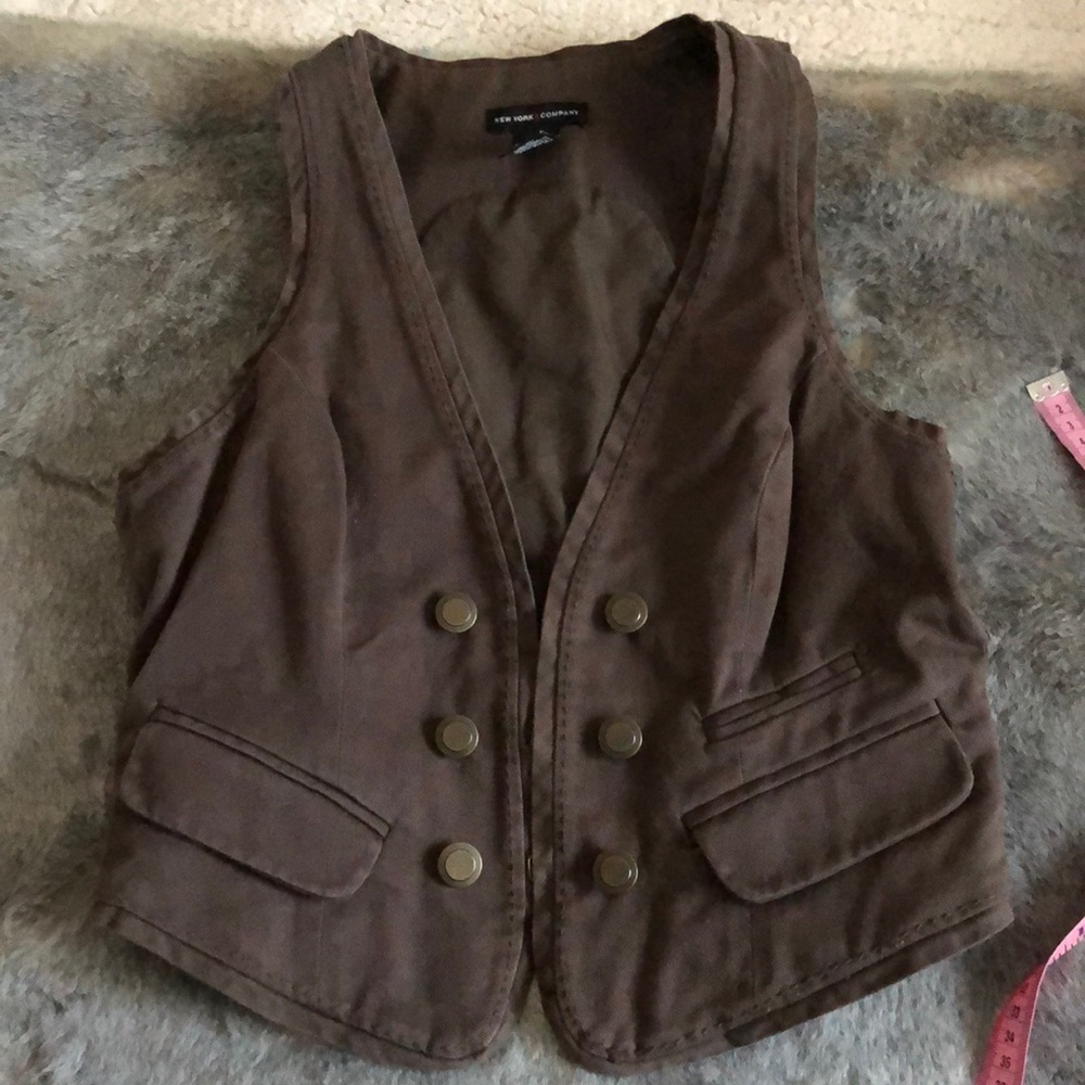 Military button style vest